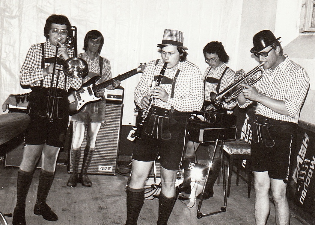 1976_1